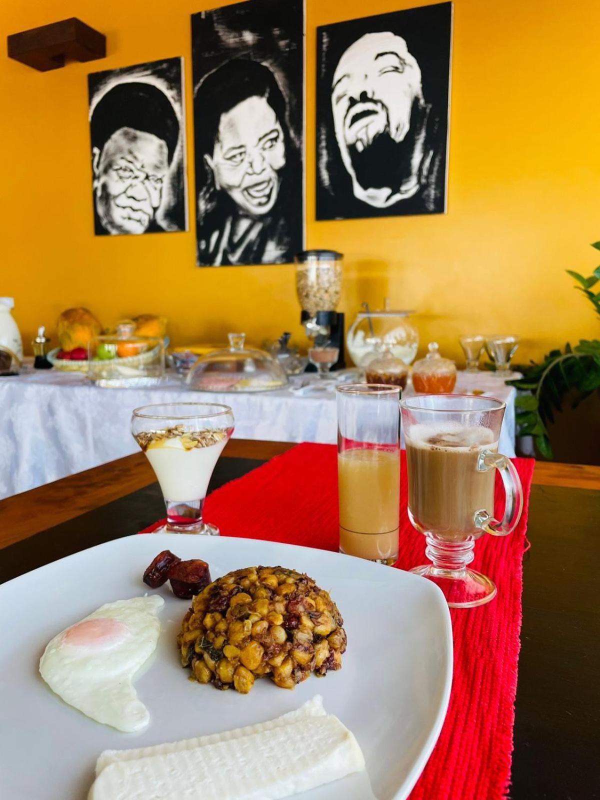 Bed and breakfast Residencial Sol Point Art Ponta Do Sol